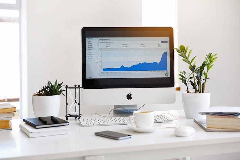 apple-devices-books-business-coffee-572056 apple-devices-books-business-coffee-572056