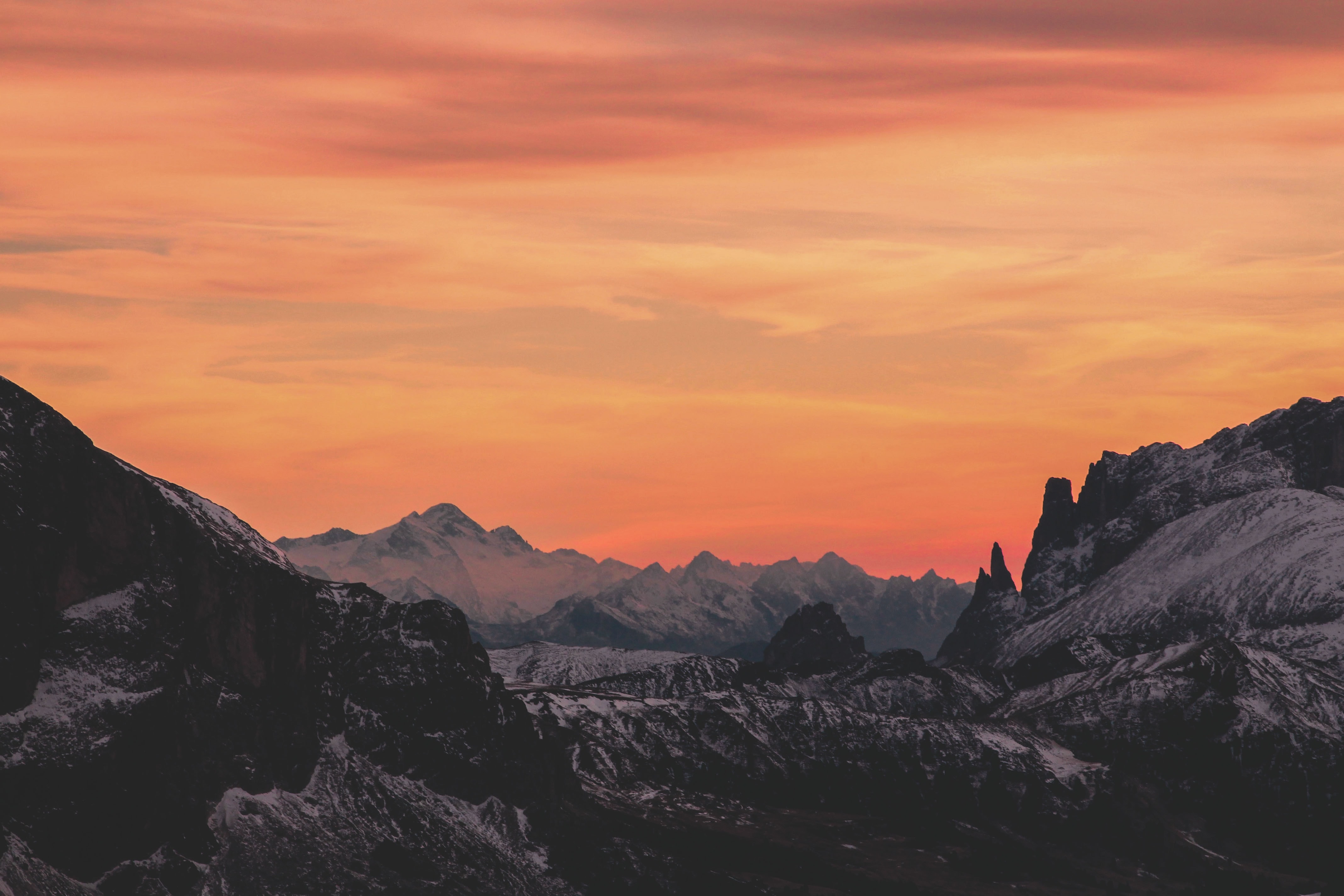 alessandro-sacchi-NUFnfYd09iI-unsplash